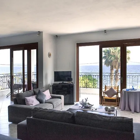 Pelion House Malaki